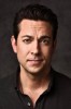 photo Zachary Levi (voz)